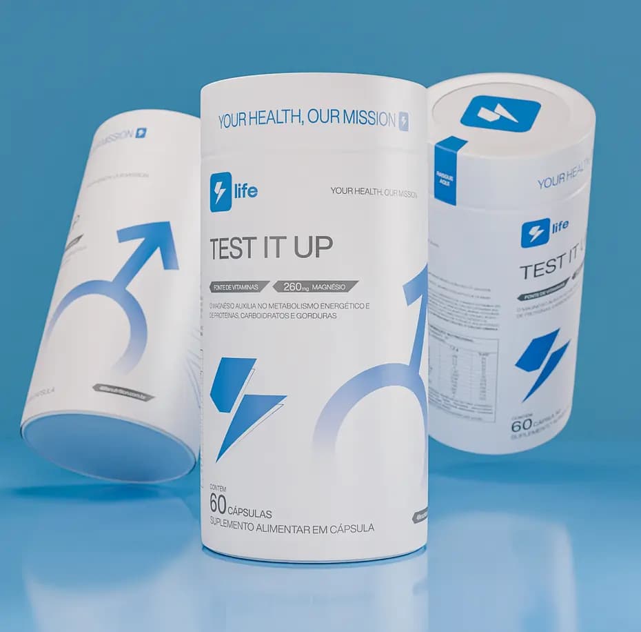 Frascos de Test It Up sobre fundo azul